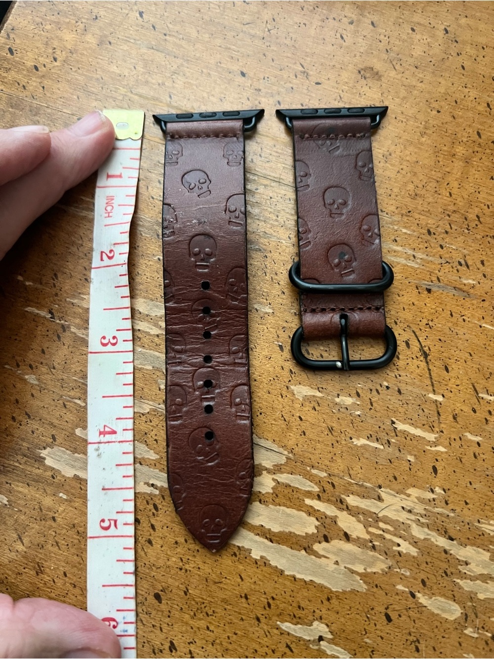 Brown leather skull Apple Watch band 45 mm